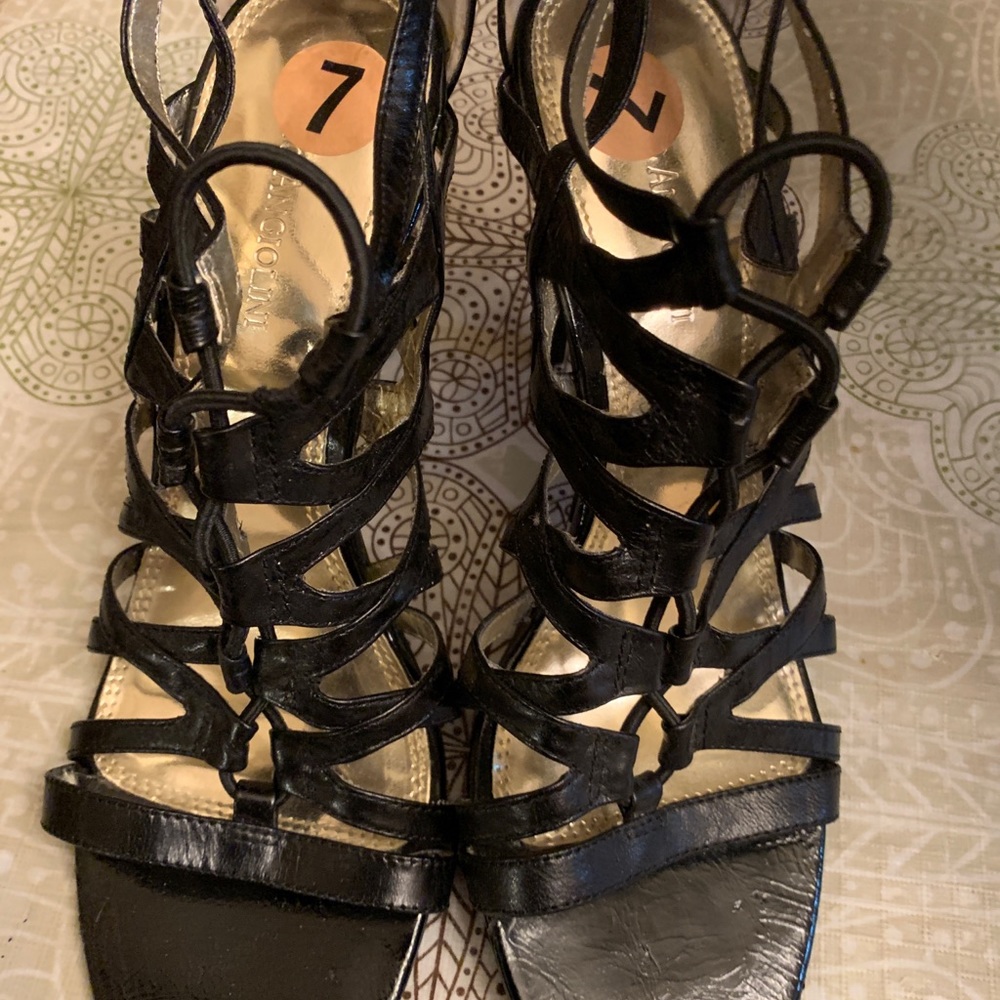 Brand new heals never worn size 7